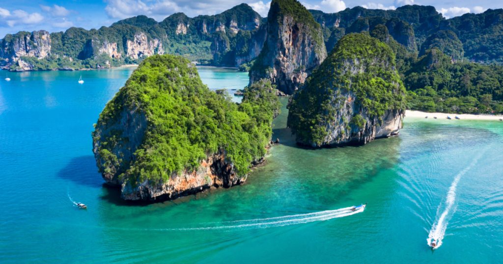 rocks in Thailand, Snorkeling & diving hotspots in Thailand